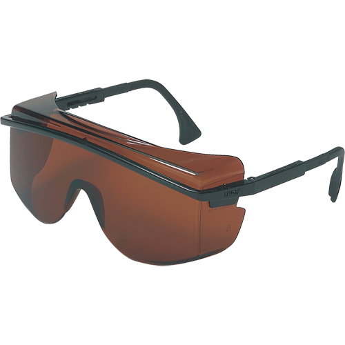 Uvex&reg; Astrospec OTG&reg; 3001 Safety Glasses, Grey/Smoke Lens, Anti-Scratch, ANSI Z87+/Meets/Exceeds CSA Z94.3 M & M Nord Ouest Inc