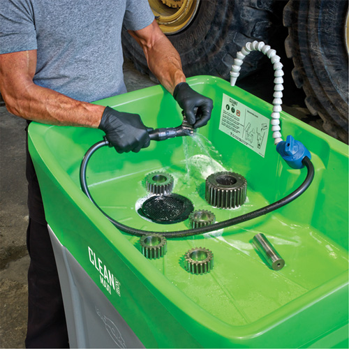 Solvant naturel &agrave; base d'eau CB 100, Bouteille &agrave; g&acirc;chette M & M Nord Ouest Inc