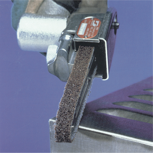Courroies de traitement des surfaces Scotch-Brite M & M Nord Ouest Inc