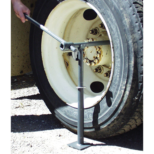 TRM7 Double End Truck Wrench M & M Nord Ouest Inc