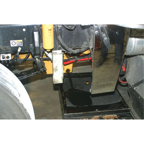 Tampon carr&eacute; anti-&eacute;claboussures de 22" M & M Nord Ouest Inc