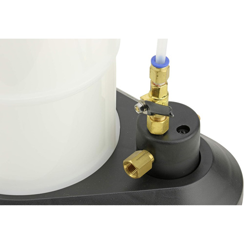 Extracteur de liquide PneumatiVac M & M Nord Ouest Inc