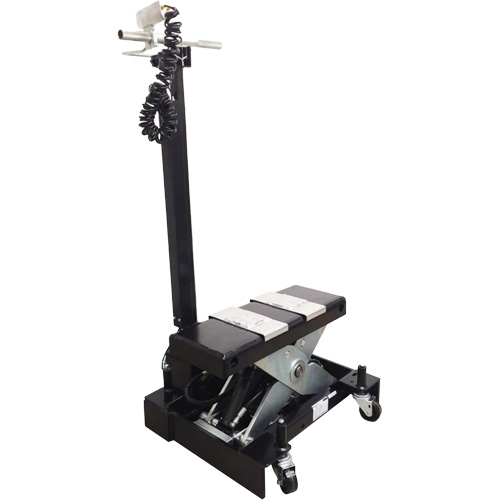 Cric de service de plancher &agrave; profil bas, 12 tonne(s) Capacit&eacute;, 7-1/2" Abaiss&eacute;e, 15" &eacute;lev&eacute;e, Air comprim&eacute;/hydraulique M & M Nord Ouest Inc