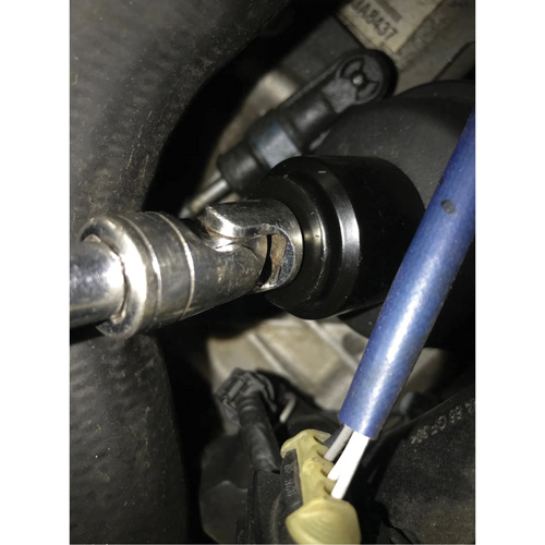 Cummins 5.9L Oil Filter Socket - 25mm M & M Nord Ouest Inc