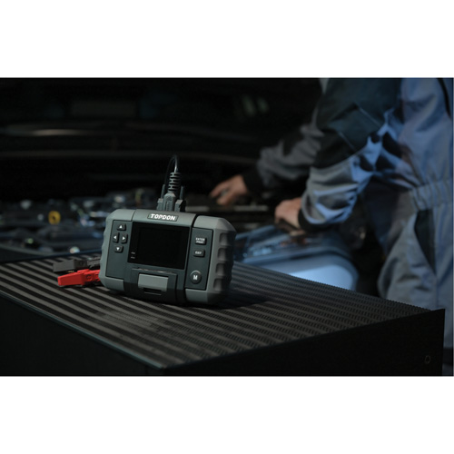 Testeur de batterie 12?V et de syst&egrave;mes 12?V/24?V BT600 avec imprimante int&eacute;gr&eacute;e M & M Nord Ouest Inc