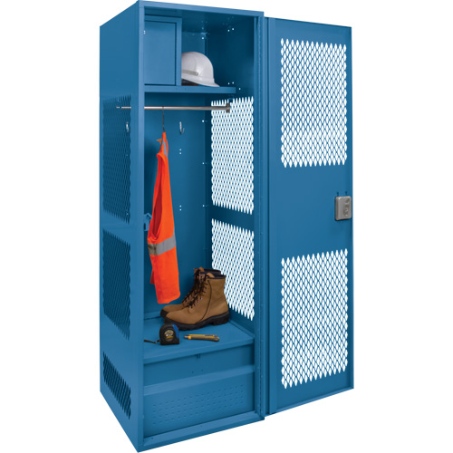 Casier pour &eacute;quipement avec porte, Acier, 24" la x 18" p x 72" h, Bleu fonc&eacute; M & M Nord Ouest Inc