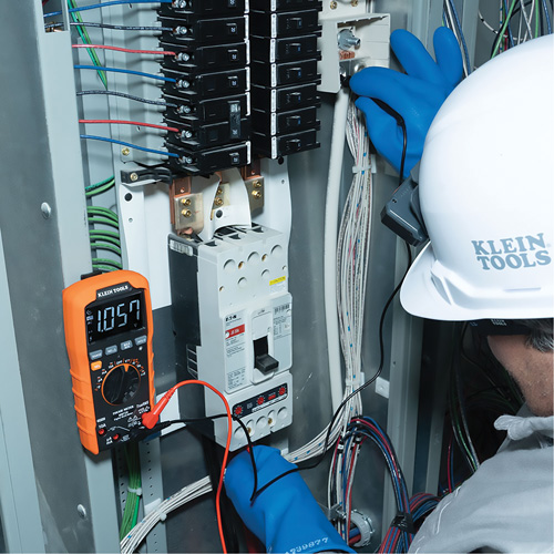 Digital Multimeter, AC/DC Voltage, AC/DC Current M & M Nord Ouest Inc