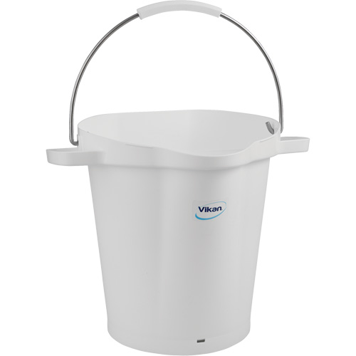 5692 Series Bucket, White, 5 US gal. M & M Nord Ouest Inc