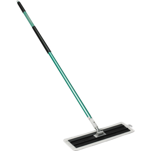 Easy Scrub Flat Mop with Pad Holder M & M Nord Ouest Inc