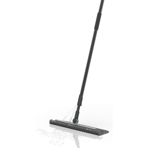 Blade Wet & Dry Spray Mop System, Cleaner M & M Nord Ouest Inc