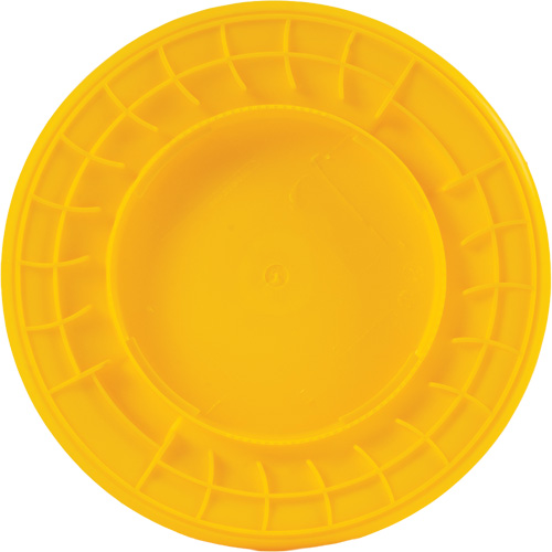 Garbage Bin, Polyethylene, 32 US gal. M & M Nord Ouest Inc