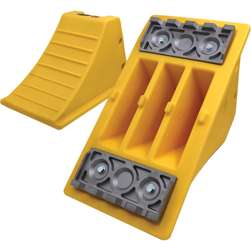 40 Ton Large Equipment Wheel Chock with Aluminum Cleats, Urethane, Yellow M & M Nord Ouest Inc