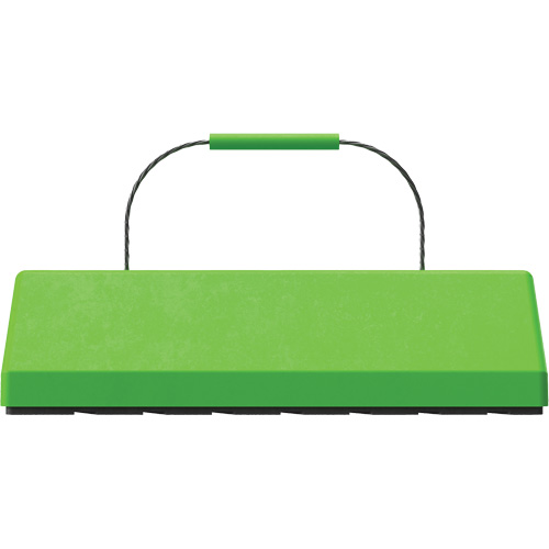 Cale de roue pour avion Checkers Safety SafeRay avec poign&eacute;e &agrave; c&acirc;ble & patin en caoutchouc, Ur&eacute;thane, Vert fluorescent, 24" la x 8" p x 6" h M & M Nord Ouest Inc