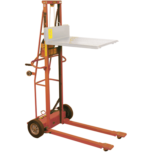 Triple Truck - Lifting Truck, 30 - 85 US Gal. (25 - 70 Imperial Gal.) Capacity M & M Nord Ouest Inc