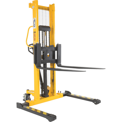 Manual Hydraulic Stacker, Hand Pump Operated, 2000 lbs. Capacity, 63" Max Lift M & M Nord Ouest Inc