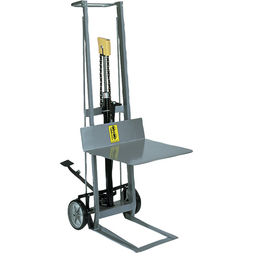 Gerbeur hydraulique &agrave; plateforme, M&eacute;canisme Pompe au pied, Capacit&eacute; de 400 lb, Levage max de 40" M & M Nord Ouest Inc
