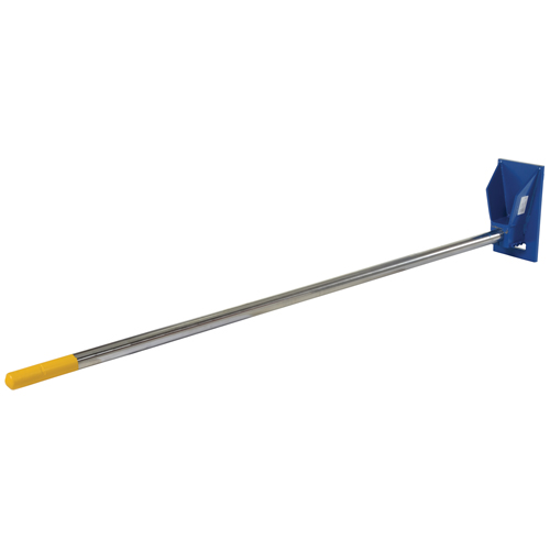 Fl&egrave;che de chariot &eacute;l&eacute;vateur pour tapis, 108-1/2" longueur, Install&eacute; sur tablier, Capacit&eacute; de 2500 lb M & M Nord Ouest Inc