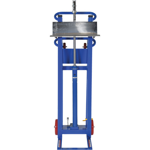 Gerbeur &agrave; plateforme hydraulique, M&eacute;canisme Pompe au pied, Capacit&eacute; de 750 lb, Levage max de 52" M & M Nord Ouest Inc
