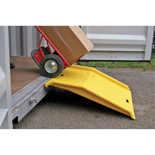 Portable Poly Shipping Container Ramp, 750 lbs. Capacity, 35" W x 36" L M & M Nord Ouest Inc