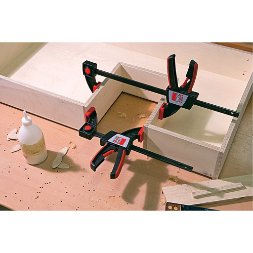 Serre-joint &agrave; une main EZS, 12" (305 mm) M & M Nord Ouest Inc