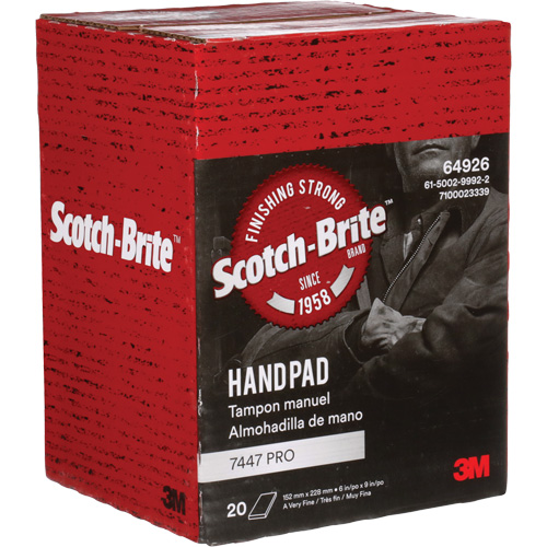 Tampons manuels Scotch-Brite 7447, Oxyde d'aluminium, 9" x 6", Grain Tr&egrave;s fin M & M Nord Ouest Inc
