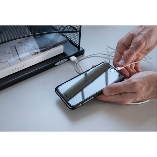 Organisateur de bureau avec alimentation USB Onyx M & M Nord Ouest Inc