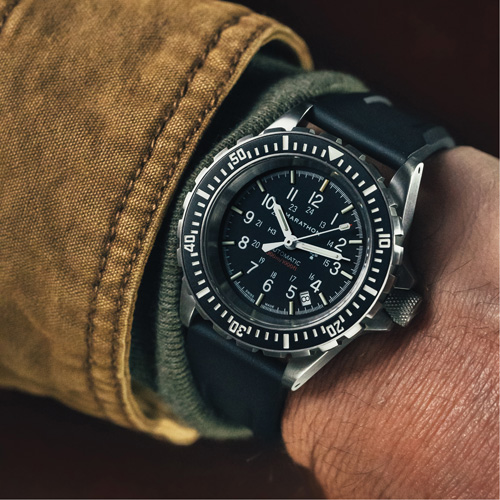 Large Diver's Automatic Watch, Digital, Battery Operated, 41 mm, Black M & M Nord Ouest Inc