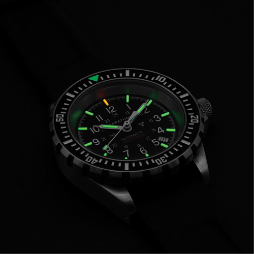 Large Diver's Automatic Watch, Digital, Battery Operated, 41 mm, Black M & M Nord Ouest Inc