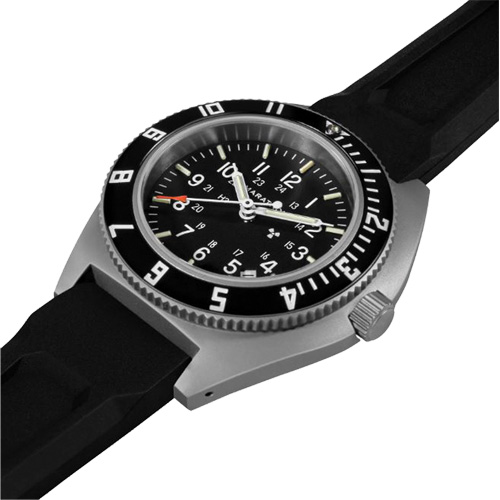 Steel Navigator with Date on Black 3-Piece Rubber Strap Kit, Digital, Battery Operated, 41 mm, Black M & M Nord Ouest Inc