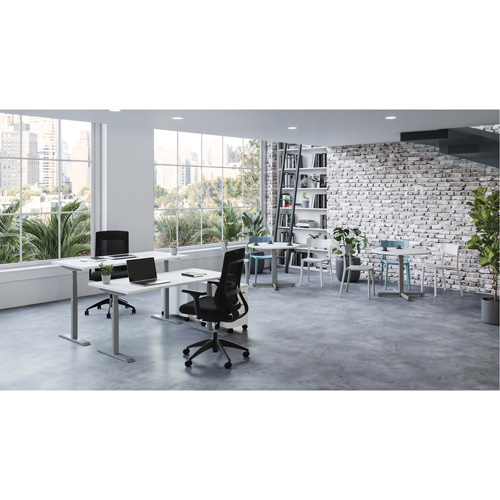 Table rectangulaire &agrave; hauteur r&eacute;glable Newland M & M Nord Ouest Inc