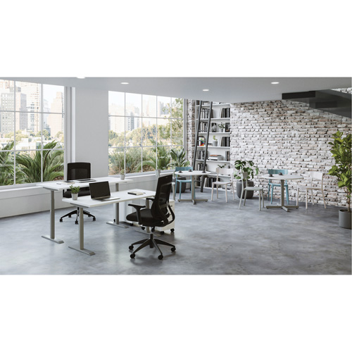 Table rectangulaire &agrave; hauteur r&eacute;glable Newland M & M Nord Ouest Inc