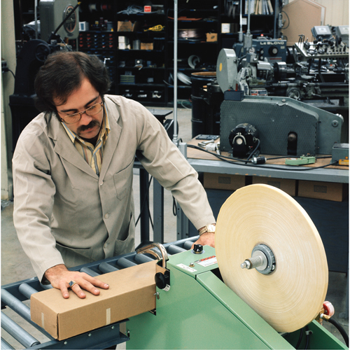 Rubans adh&eacute;sifs opaques 8934 Tartan, &eacute;paisseur 4 mils, 12 mm (1/2") x 55 m (180')  M & M Nord Ouest Inc