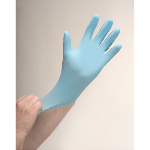 Gants d'examen r&eacute;sistants &agrave; la perforation, Moyen, Nitrile, 4,5 mils, Sans poudre, Bleu M & M Nord Ouest Inc