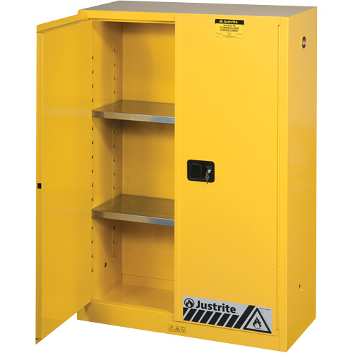 Armoires Sure-Grip EX pour produits inflammables, 45 gal., 2 Porte(s), 43" La x 65" h x 18" p M & M Nord Ouest Inc