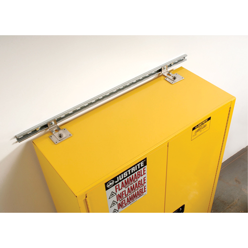 Seismic Bracket for Sure-Grip&reg; Ex Flammable Storage Cabinet M & M Nord Ouest Inc