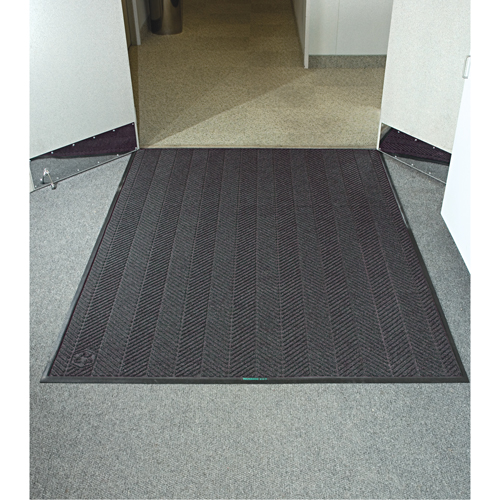 Tapis Waterhog Eco Elite, Essuie-pieds/grattoir, 3' x 20' x 3/8", Cendre grise M & M Nord Ouest Inc
