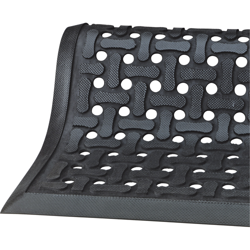 Tapis Comfort Flow, &agrave; fentes, 2-83/100' x 9-1/12' x 3/8", Noir, Nitrile M & M Nord Ouest Inc