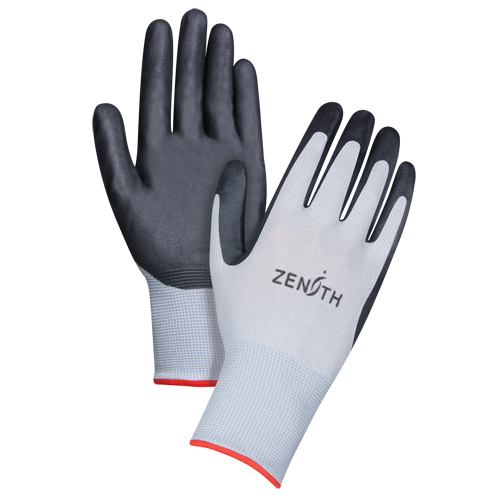 Gants l&eacute;gers enduits et respirants, 7/Petit, R&ecirc;vetement Mousse de nitrile, Calibre 13, Enveloppe en Polyester M & M Nord Ouest Inc