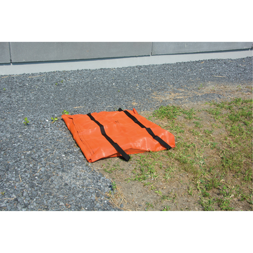 Stormwater Grateguard Mat, Oil & Sediment, 24" L x 24" W M & M Nord Ouest Inc
