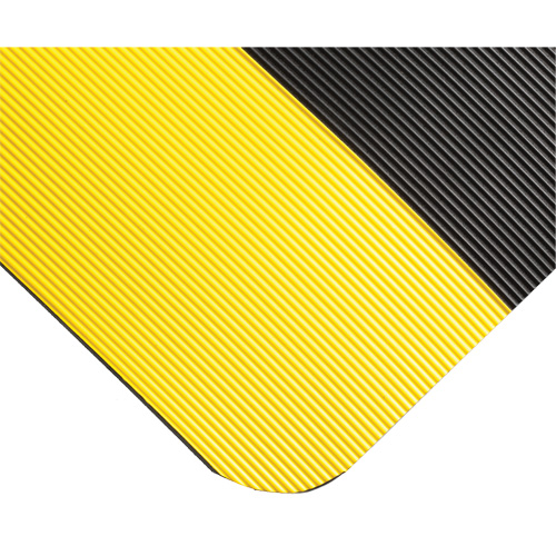 Tapis ondul&eacute; pour tableau de contr&ocirc;le no 702, 3' la x 75' lo, 1/4" &eacute;paisseur, Noir/Jaune, PVC M & M Nord Ouest Inc