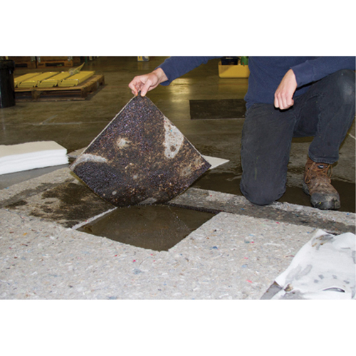 Tampons Husky Spilltration, Huile seulement, 16" x 16", 17,2 gal. d'absorption M & M Nord Ouest Inc