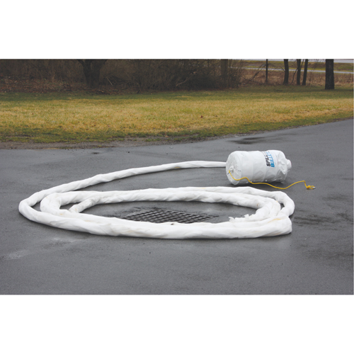Spillver Bullet Boom, Oil Only, 100' L x 5" W, 28 gal. Absorbancy M & M Nord Ouest Inc