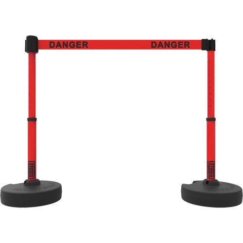 Ensemble de montants pour barri&egrave;re Plus, Plastique, 42" h, Ruban Rouge, Longueur du ruban 15' M & M Nord Ouest Inc