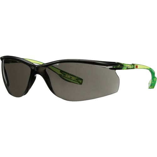 Lunettes de s&eacute;curit&eacute; de s&eacute;rie Solus CCS, Lentille Gris, Antibu&eacute;e, R&eacute;pond ou surpasse la norme CSA Z94.3 M & M Nord Ouest Inc