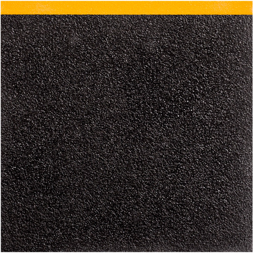 Couvre-marches antid&eacute;rapants en plastique renforc&eacute; de fibre de verre SafeStep, 47,25" la x 47,25" lo M & M Nord Ouest Inc