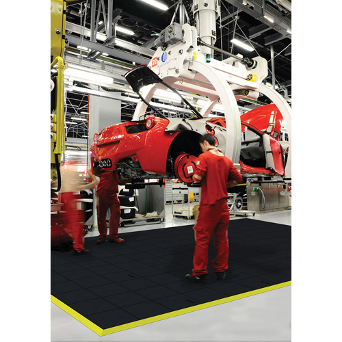 Tapis antifatigue &agrave; imbrication Cushion-Ease, Rugueux, 3' x 3' x 3/4", Noir, Caoutchouc naturel M & M Nord Ouest Inc