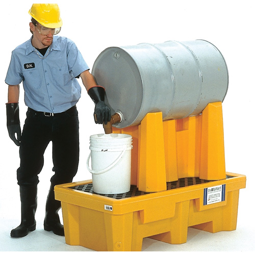 Syst&egrave;me de confinement Ultra-Drum pour 1 baril avec drain, 52" lo x 29" la x 49,5" ha, 750 gal. US Capacit&eacute; M & M Nord Ouest Inc