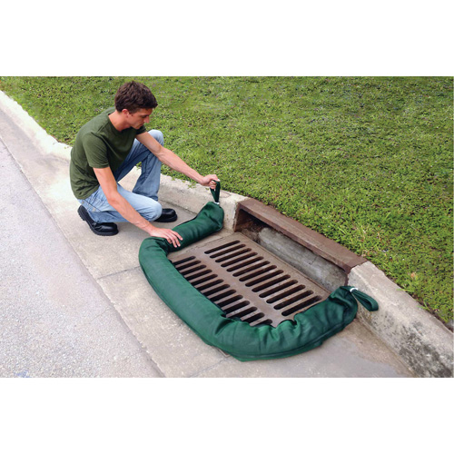 Gaine filtrante Sorb 44 Ultra-Filter, Huile seulement, 7" la x 9' lo, Pqt de 1 M & M Nord Ouest Inc