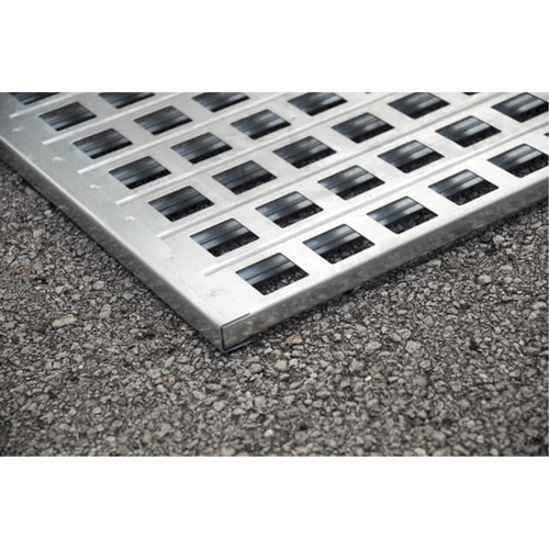 4-Drum Steel Ultra-Spill Pallet&reg;, 68 US gal. Spill Capacity, 49.1" x 47.1" x 10.9" M & M Nord Ouest Inc