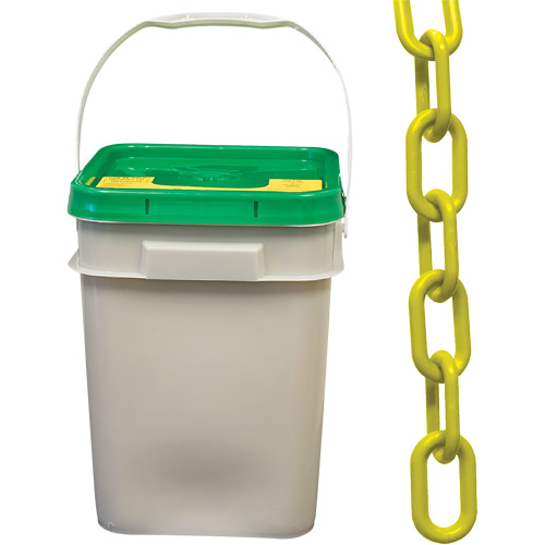 Heavy-Duty Plastic Safety Chain, Yellow M & M Nord Ouest Inc